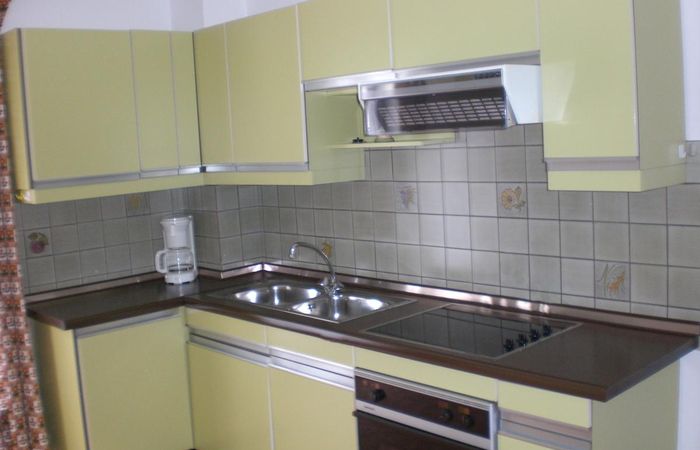 Küche in der der Ferienwohnung in Kastelruth